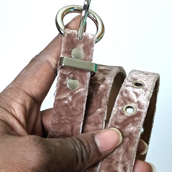 Tan Faux Suede Belt Size Small - Picture 3 of 5